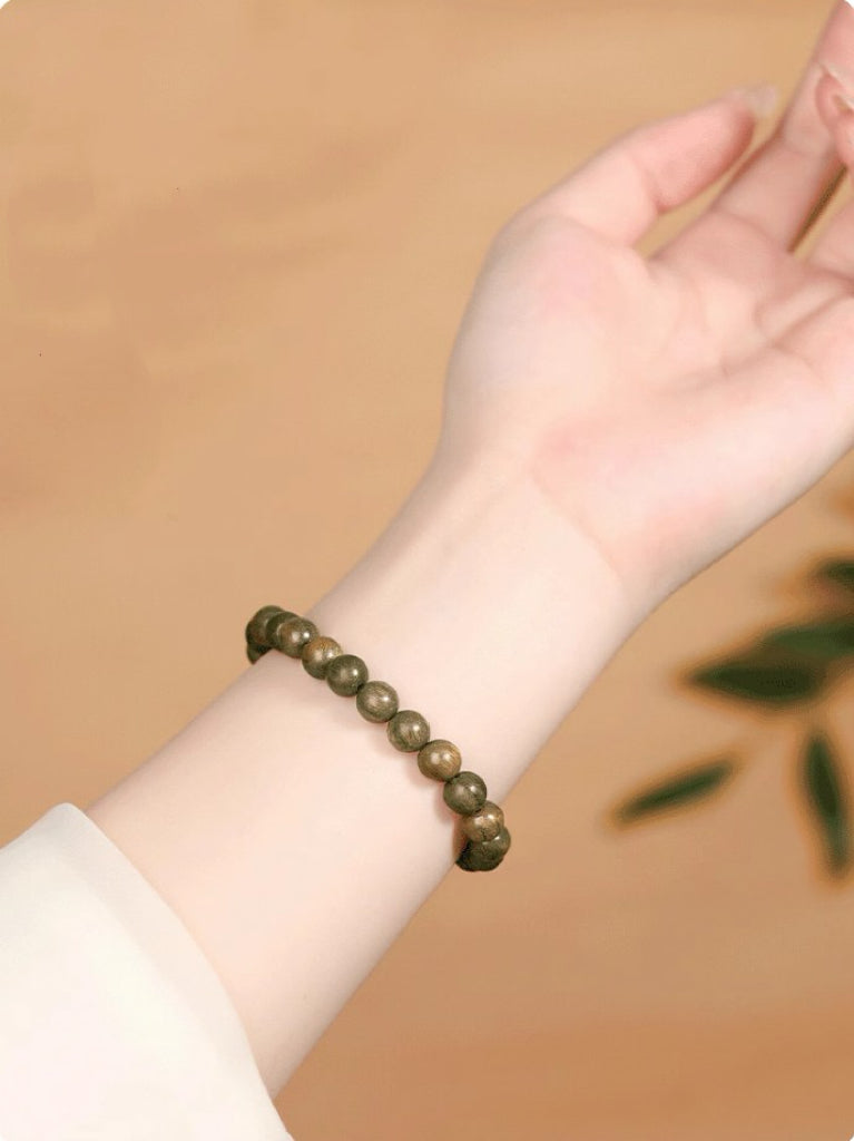 Bracelet mala 6 mm en santal vert — perle porte-bonheur